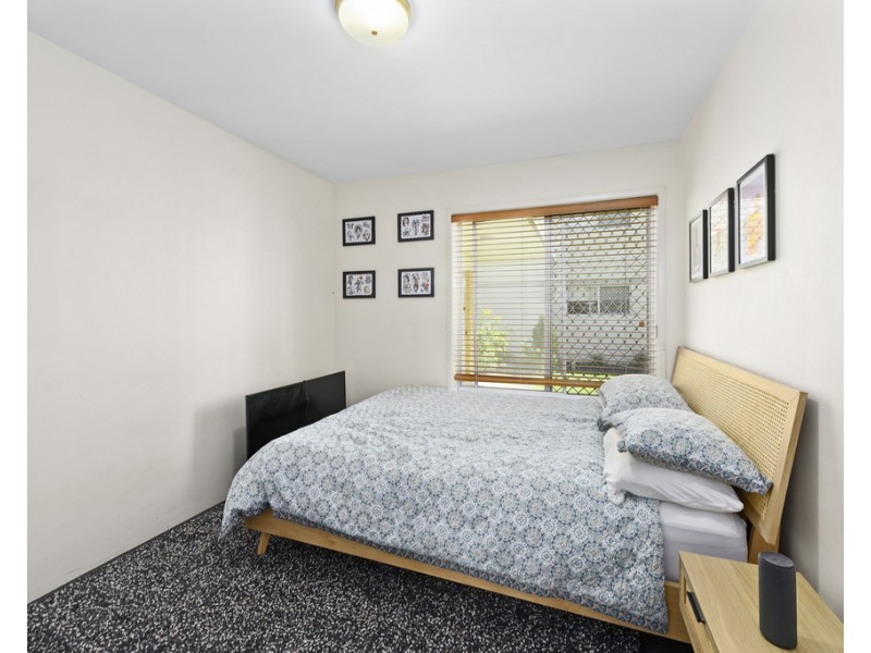 1,2,3 and 4/20 Mary Avenue, Broadbeach QLD 4218