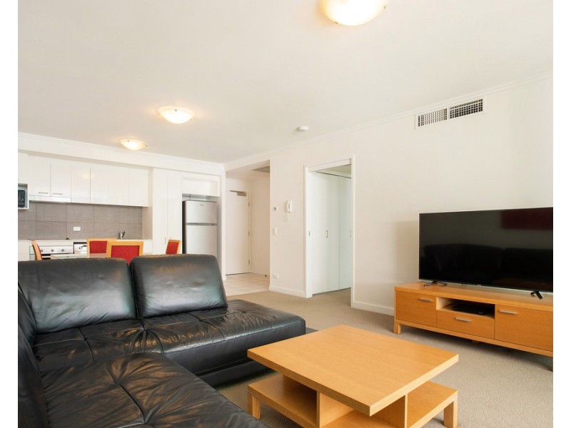 2311/33 T E Peters Drive ‘Freshwater Point’, Broadbeach Waters QLD 4218