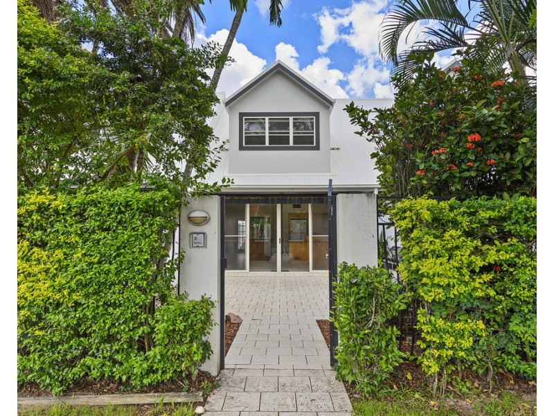 26/103 Salerno Street, Surfers Paradise QLD 4217