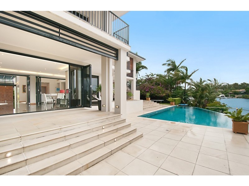 20 Marseille Court, Sorrento QLD 4217