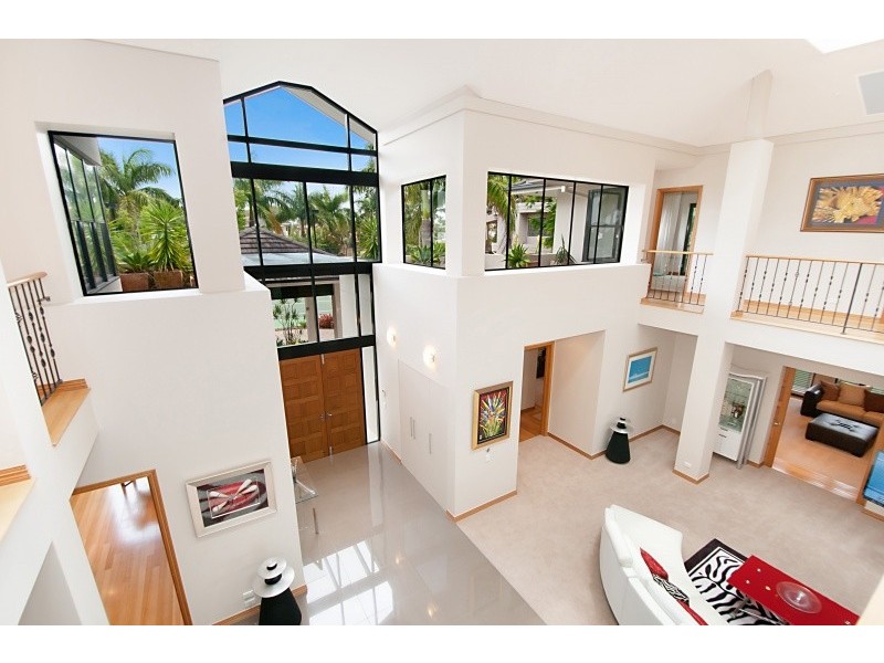20 Marseille Court, Sorrento QLD 4217