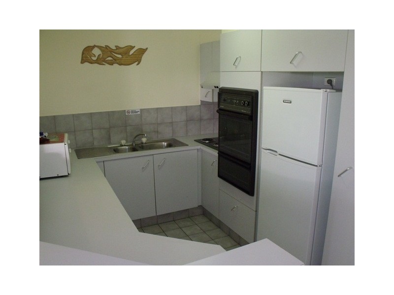 37 ‘Surfers Tradewinds’ 42 Beach Pde, Surfers Paradise QLD 4217