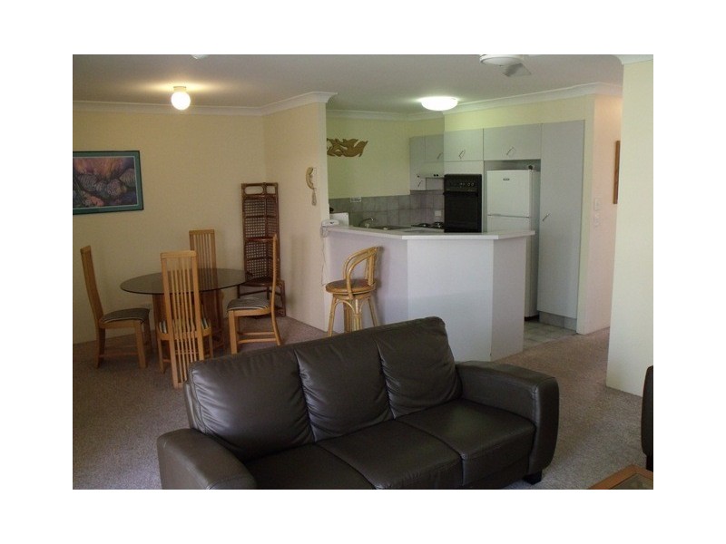 37 ‘Surfers Tradewinds’ 42 Beach Pde, Surfers Paradise QLD 4217