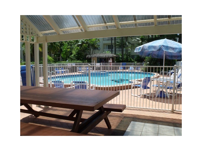 37 ‘Surfers Tradewinds’ 42 Beach Pde, Surfers Paradise QLD 4217