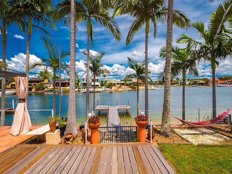 106 Upton Street, Bundall QLD 4217