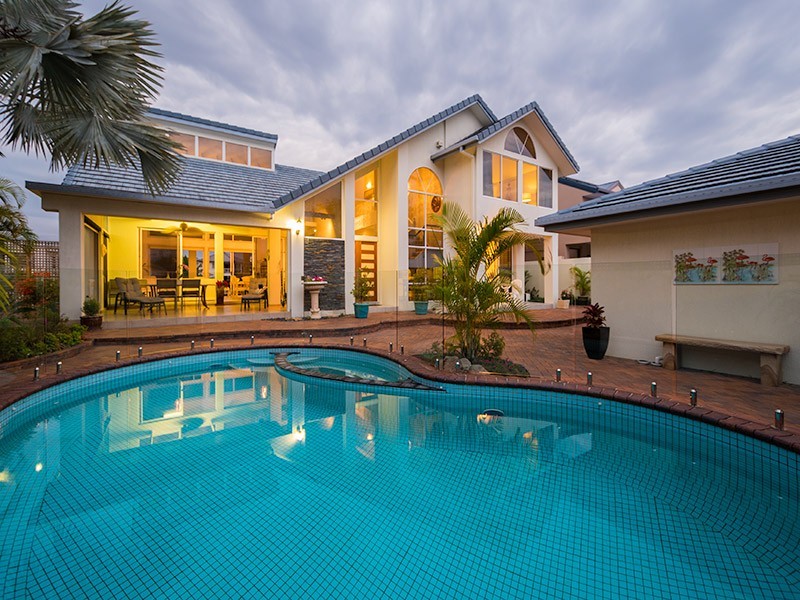 9 Bal Harbour, Broadbeach Waters QLD 4218