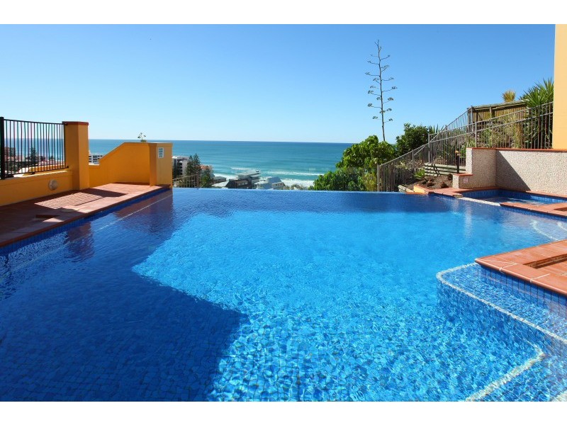 A20 Magic Mountain, Great Hall Drive, Miami QLD 4220