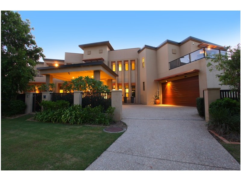 27 Lakelands Drive, Merrimac QLD 4226