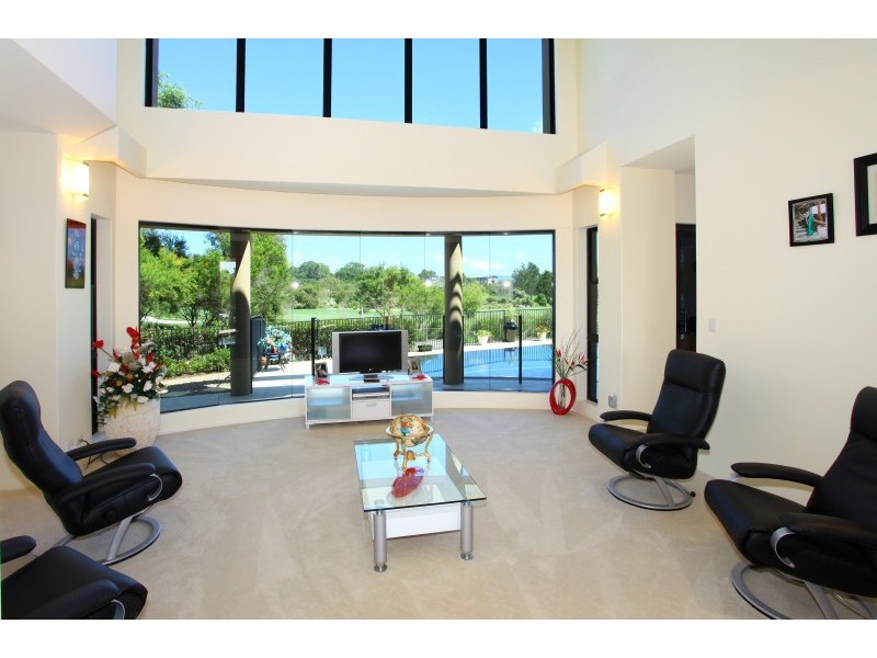 27 Lakelands Drive, Merrimac QLD 4226