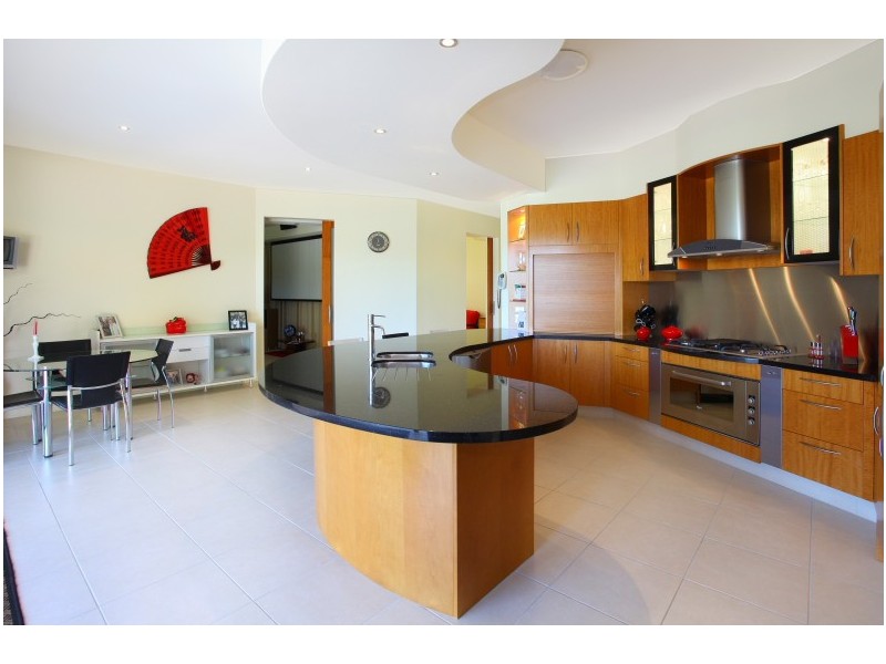 27 Lakelands Drive, Merrimac QLD 4226