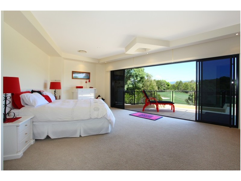27 Lakelands Drive, Merrimac QLD 4226