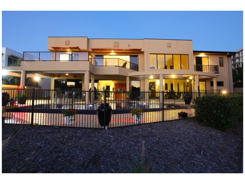 27 Lakelands Drive, Merrimac QLD 4226