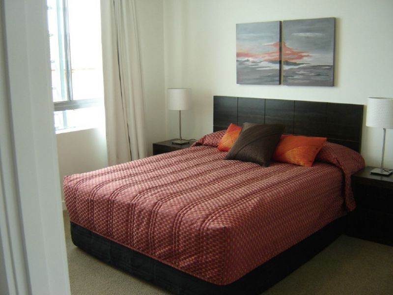 14 Fresh Water Point, 33 T E Peters Dirive, Broadbeach Waters QLD 4218