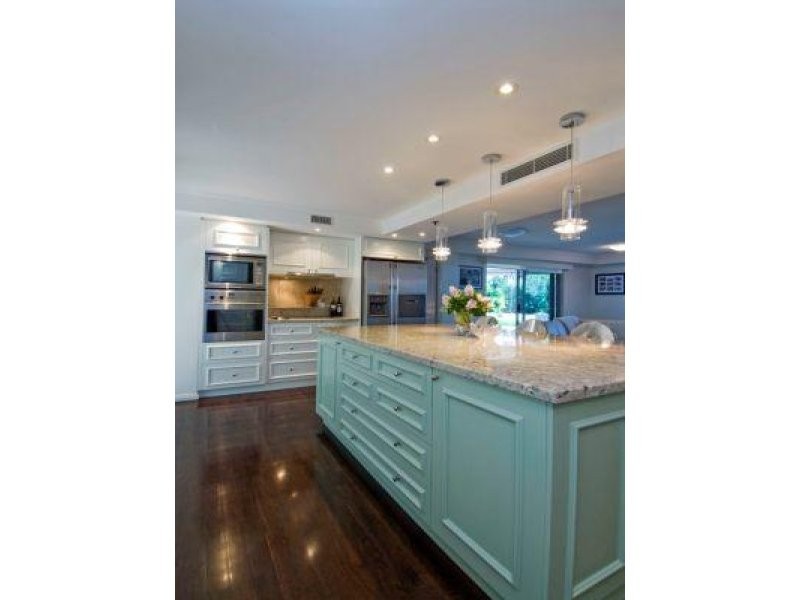 11/74 ‘La Sabbia’ Old Burleigh Road, Surfers Paradise QLD 4217