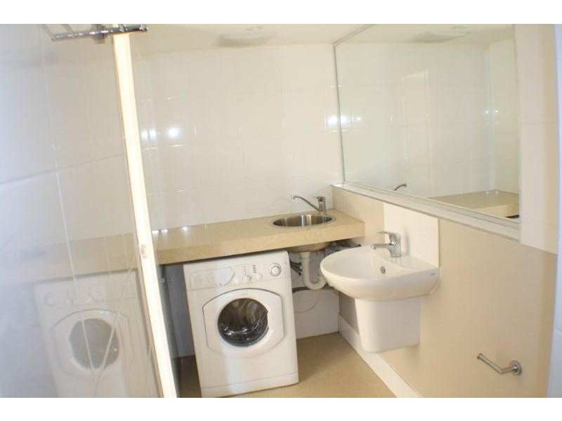 25/148 High Street, Southport QLD 4215
