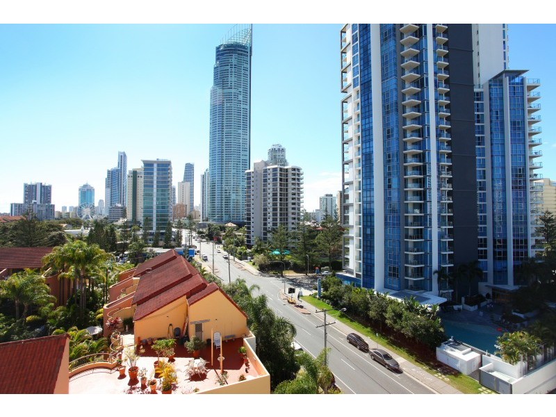 806 ‘Palazzo Colonnades” 2988 Surfers Paradise Bld, Surfers Paradise QLD 4217