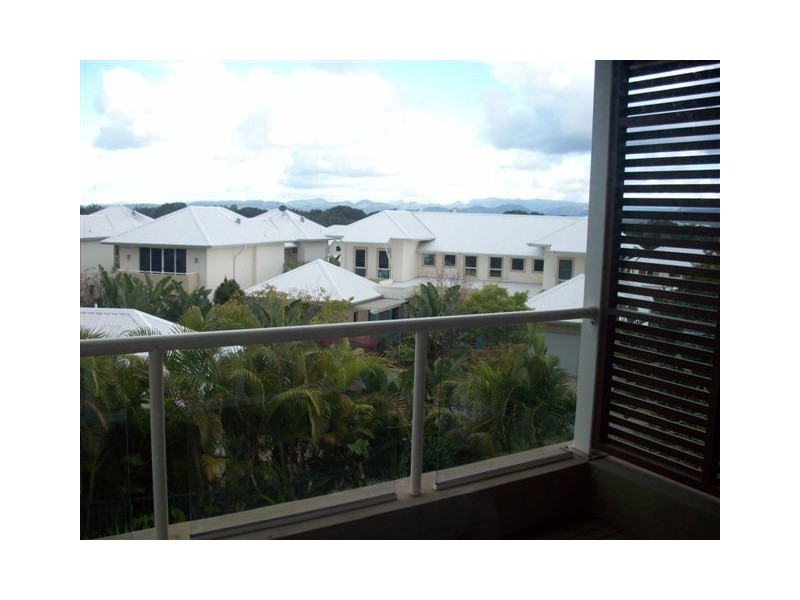 6114 Badon Village, Benowa QLD 4217