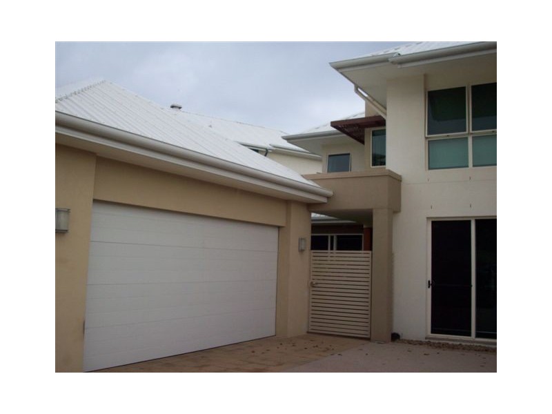 6114 Badon Village, Benowa QLD 4217