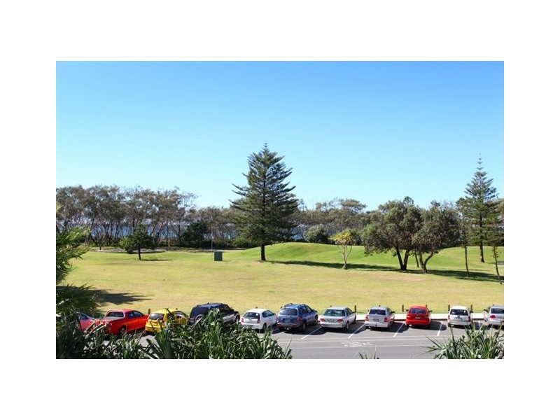 1/173 Old Burleigh Road, Broadbeach QLD 4218