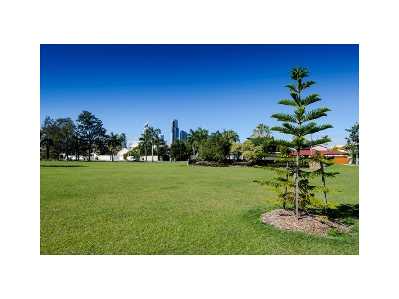31 Southern Cross Drive, Surfers Paradise QLD 4217