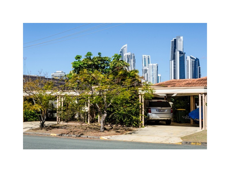 31 Southern Cross Drive, Surfers Paradise QLD 4217