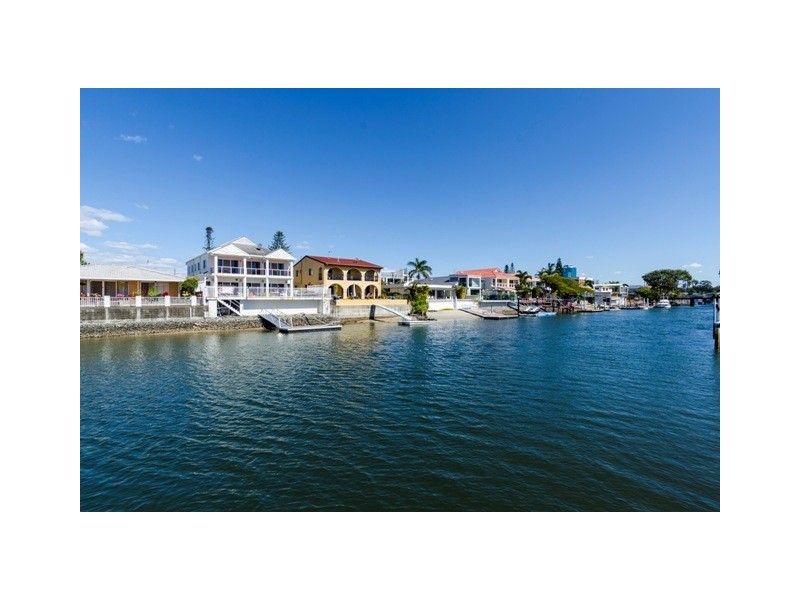 31 Southern Cross Drive, Surfers Paradise QLD 4217