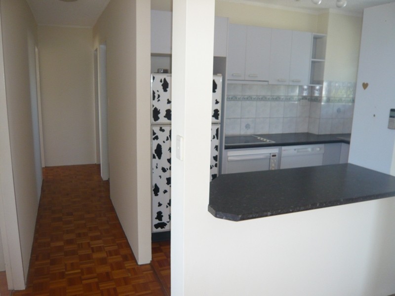 1/4 Seabeach Ave, Mermaid Beach QLD 4218