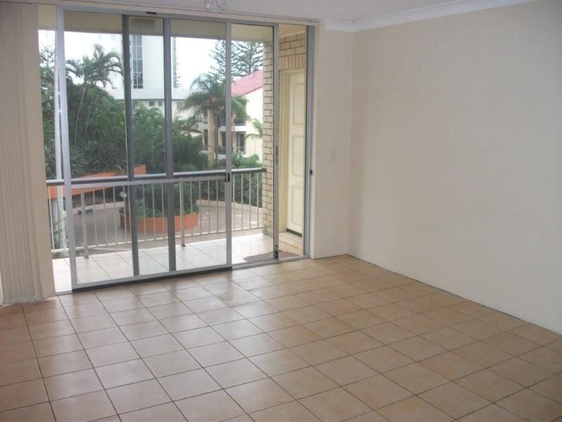 7/26 Aubrey Street, Surfers Paradise QLD 4217