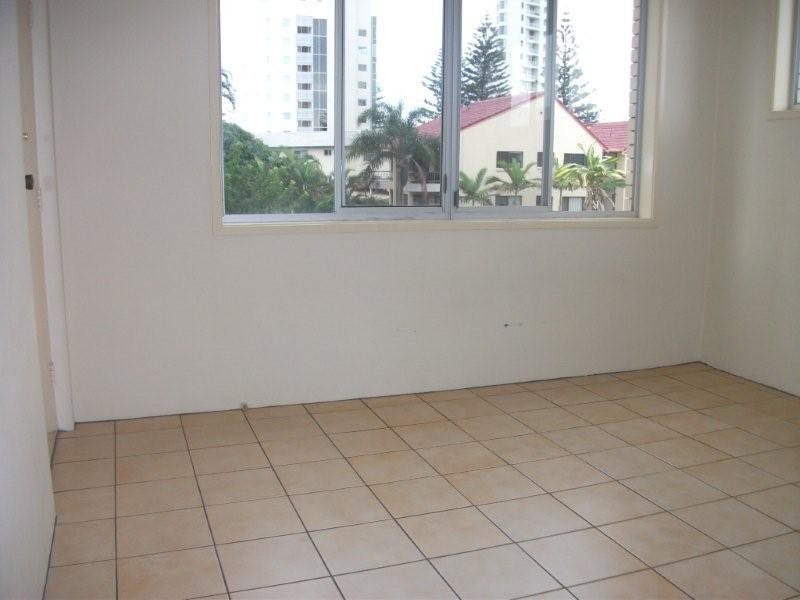 7/26 Aubrey Street, Surfers Paradise QLD 4217