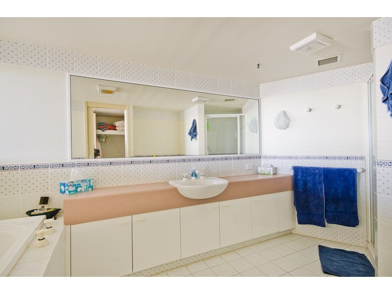 68 ‘Belle Maison’, 129 Surf Parade, Broadbeach QLD 4218