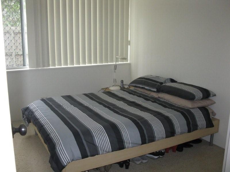 1/42 Britannia Avenue, Broadbeach QLD 4218