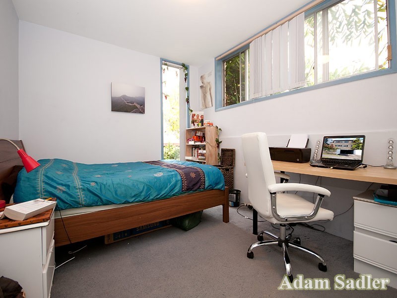 1 ‘Athena’, 21 First Avenue, Broadbeach QLD 4218