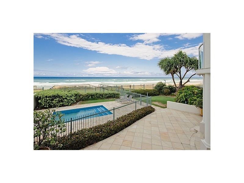 Beach House 3 ‘La Sabbia’. 74 Old Burleigh Road, Surfers Paradise QLD 4217