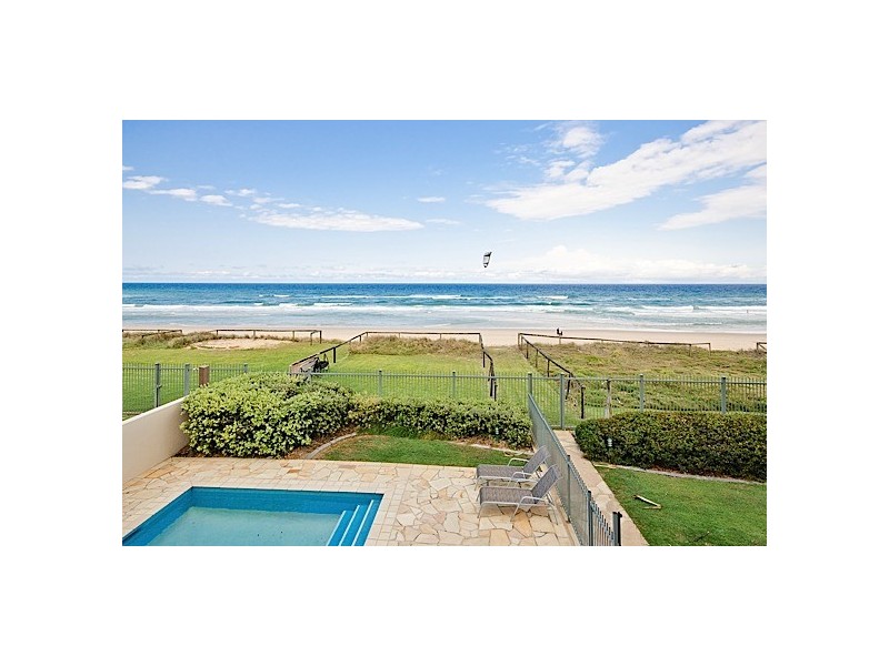 Beach House 3 ‘La Sabbia’. 74 Old Burleigh Road, Surfers Paradise QLD 4217