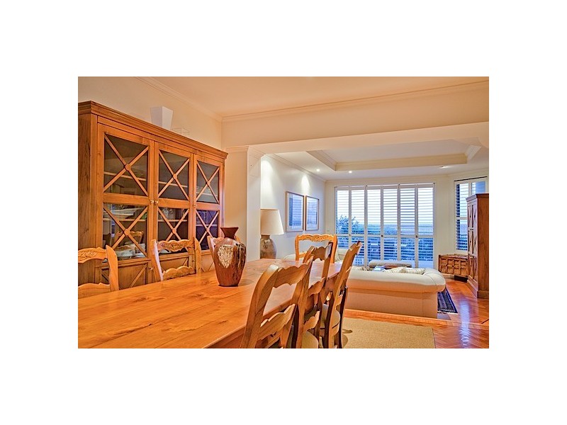 Beach House 3 ‘La Sabbia’. 74 Old Burleigh Road, Surfers Paradise QLD 4217