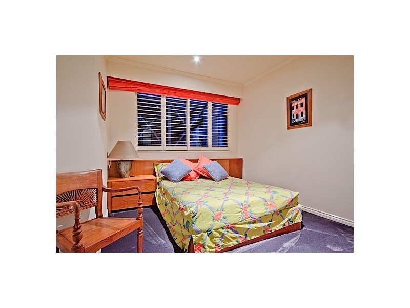 Beach House 3 ‘La Sabbia’. 74 Old Burleigh Road, Surfers Paradise QLD 4217