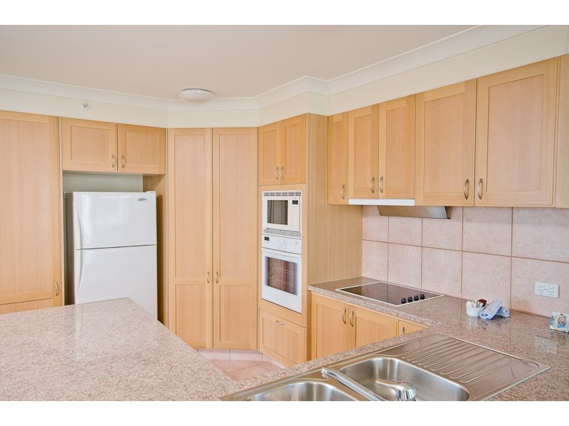 38 ‘Oceana’ 100 Old Burleigh Road, Broadbeach QLD 4218