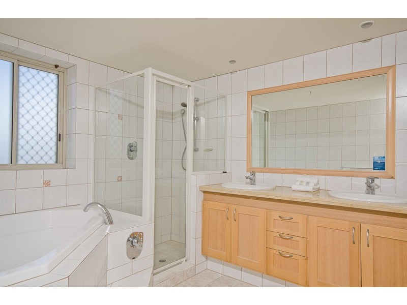 38 ‘Oceana’ 100 Old Burleigh Road, Broadbeach QLD 4218