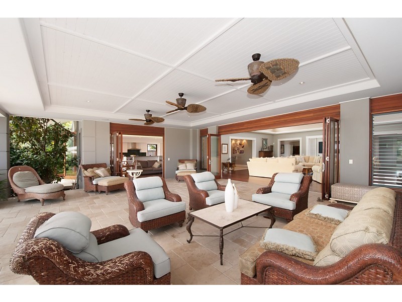 23 Maryland Av, Carrara QLD 4211