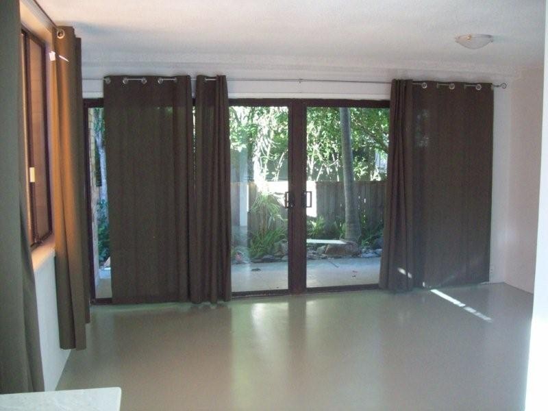 2/13 Wharf Road, Surfers Paradise QLD 4217