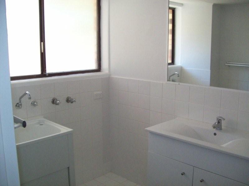 2/13 Wharf Road, Surfers Paradise QLD 4217