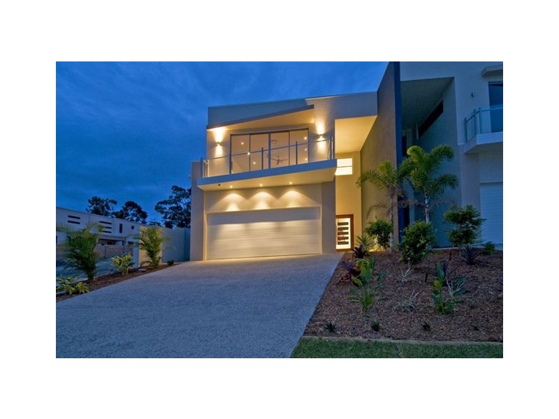 8006A Vista Drive, Benowa QLD 4217