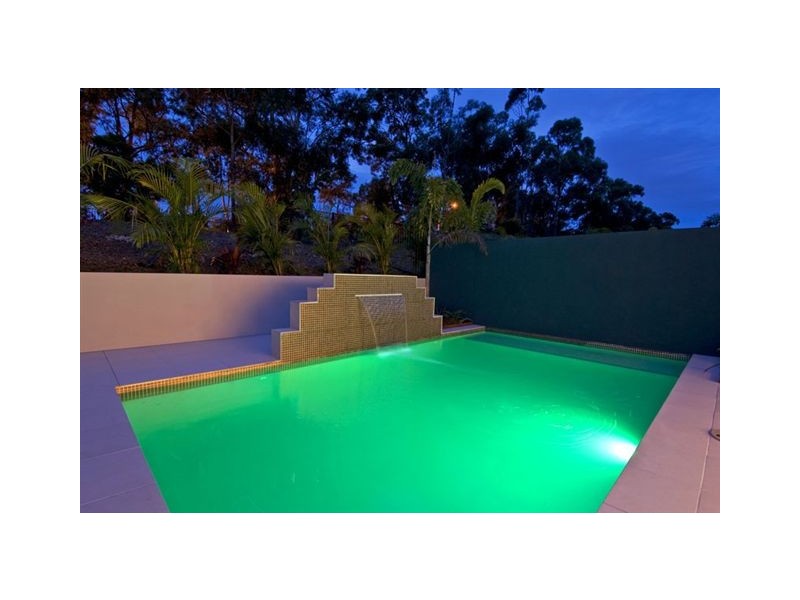 8006A Vista Drive, Benowa QLD 4217