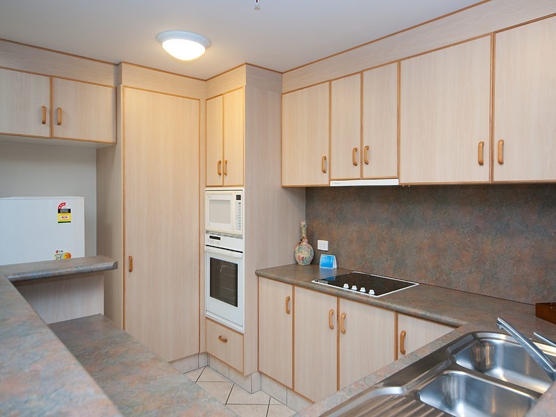 1104 ‘Sun City’, 3400 Surfers Paradise Boulevard, Surfers Paradise QLD 4217