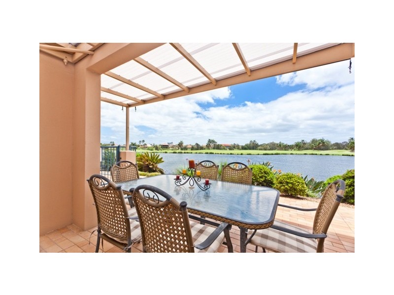 40/117 Palm Meadows Drive, Carrara QLD 4211