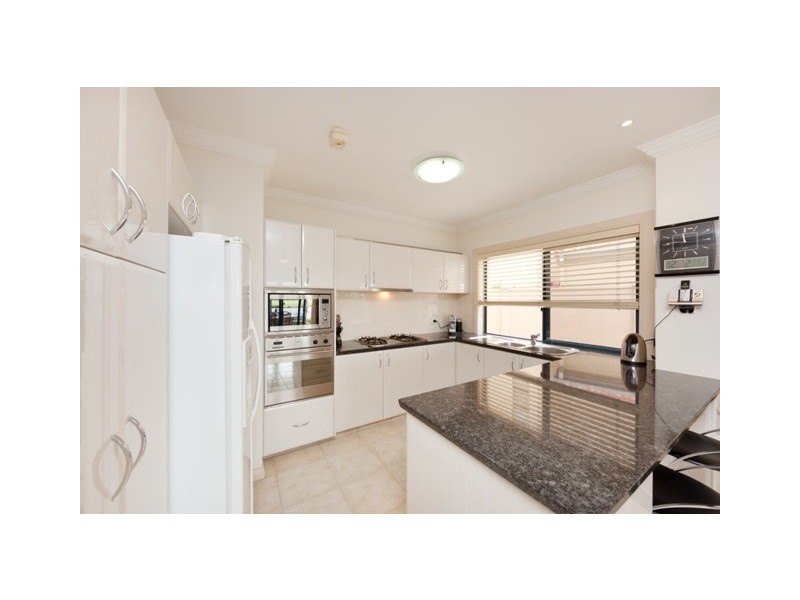 40/117 Palm Meadows Drive, Carrara QLD 4211