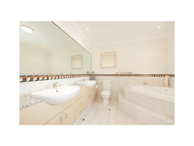 40/117 Palm Meadows Drive, Carrara QLD 4211