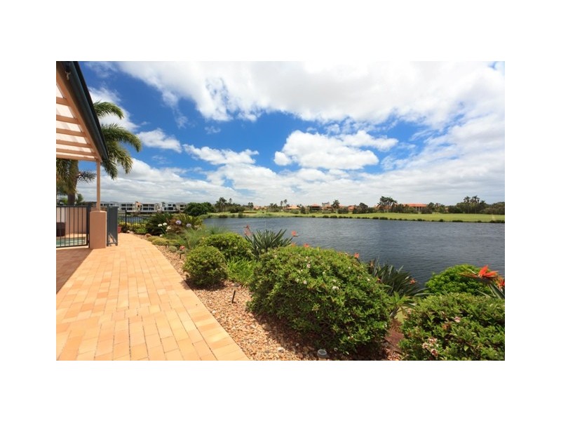 40/117 Palm Meadows Drive, Carrara QLD 4211