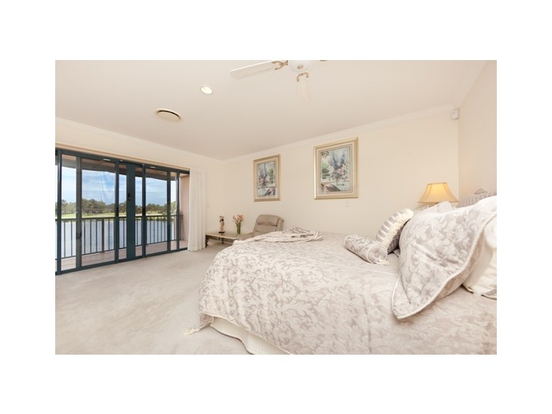 40/117 Palm Meadows Drive, Carrara QLD 4211