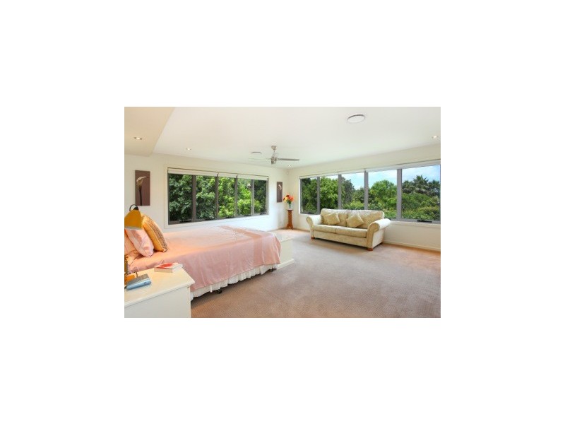 52 Lakelands Drive, Merrimac QLD 4226